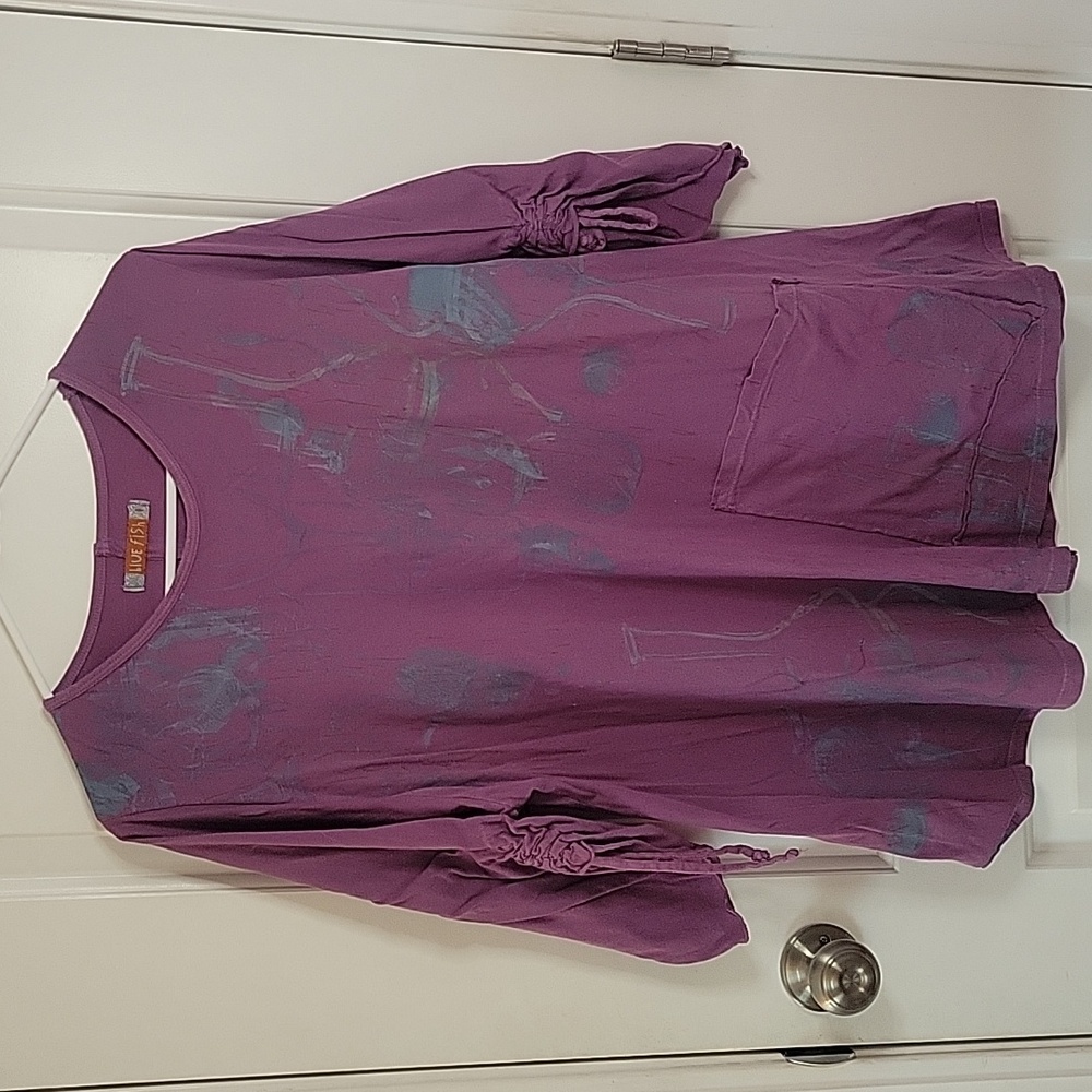 Blue Fish Hand Painted Wine Theme Tie Sleeve Top